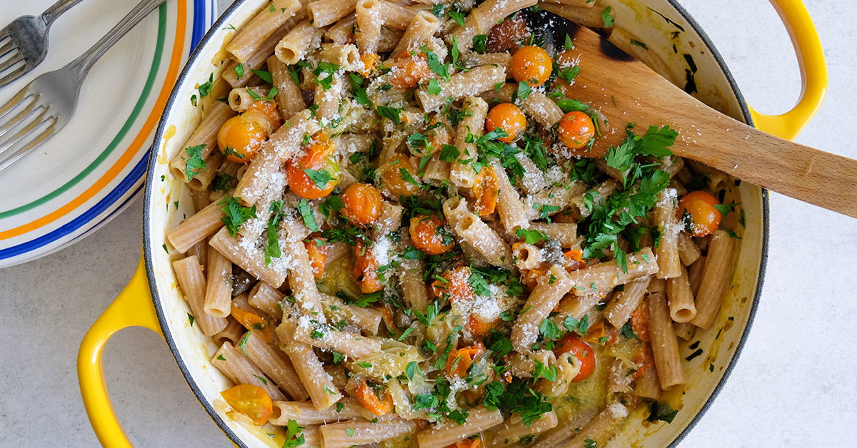Recipe: This cherry tomato pasta shines like late summer