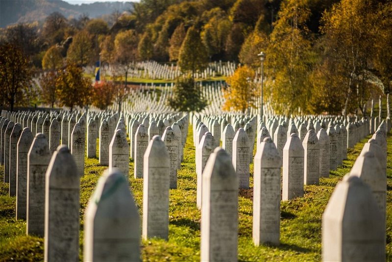 Der Friedhof von Srebrenica