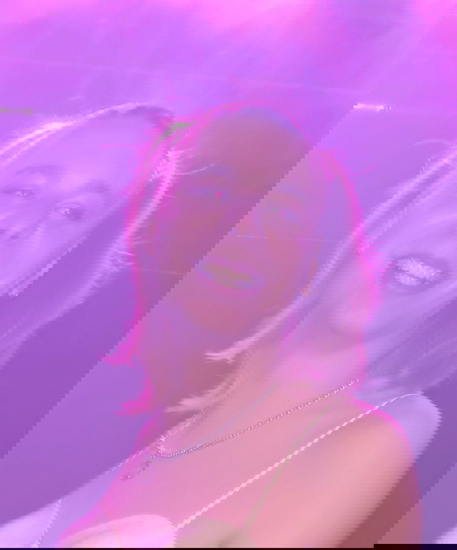 Zeitreise 2033, Teil II Aktivistin Bruno (22) 481 FALTER.at