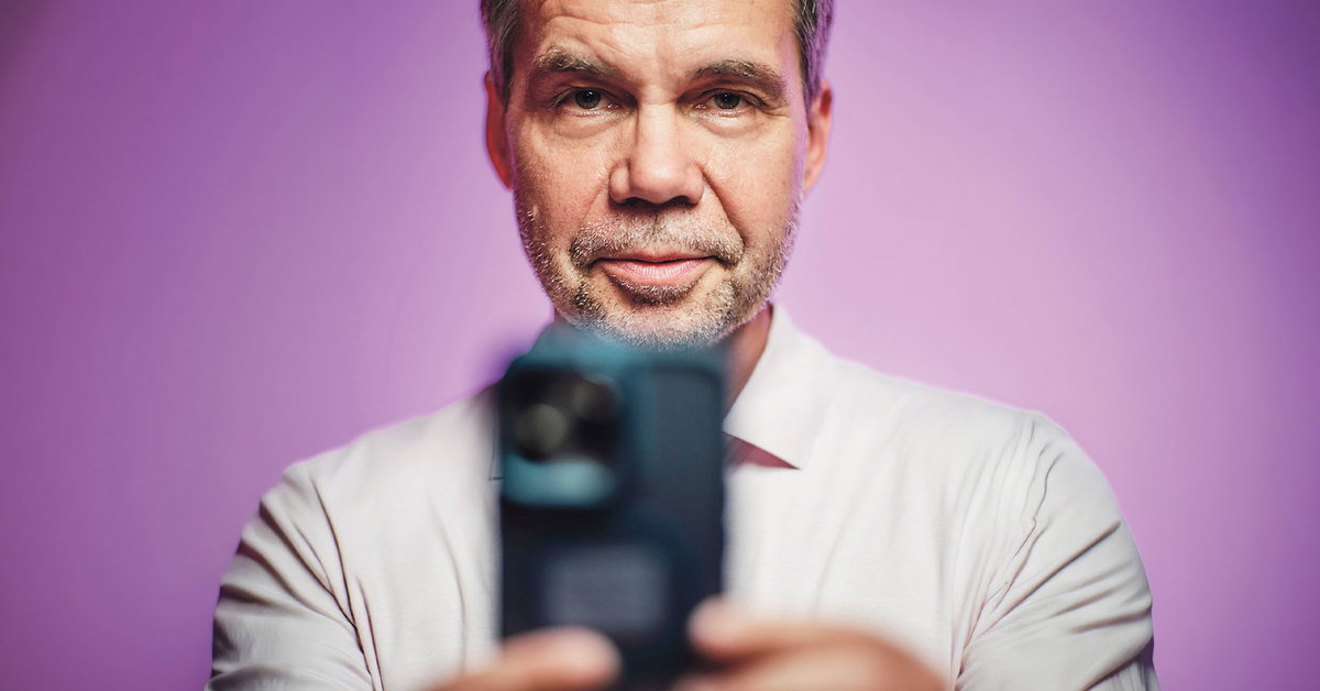 Podcast: Why it's so difficult to treat cell phone addiction